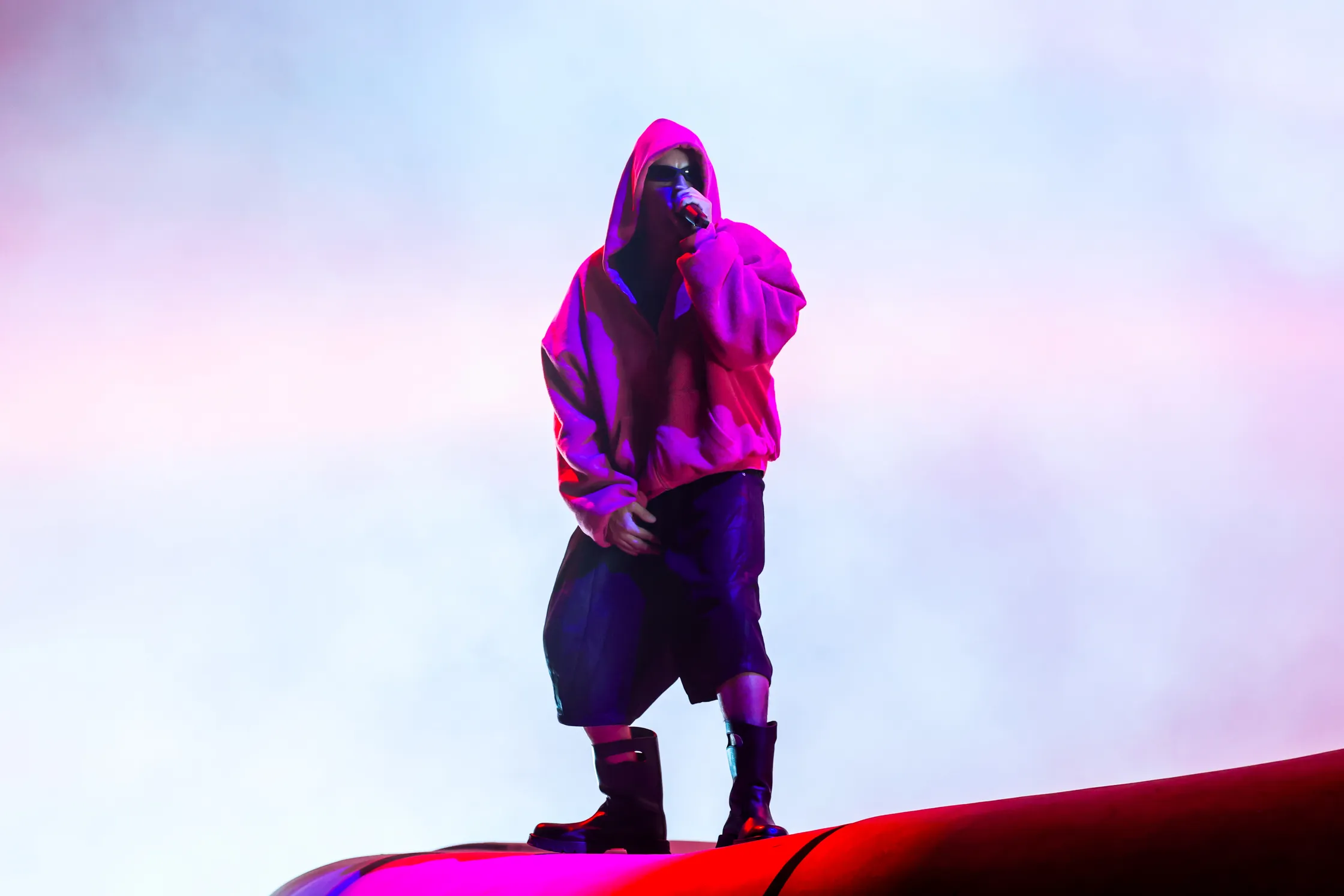 Justin Bieber Keeps It Casual, Owns Coachella Stage